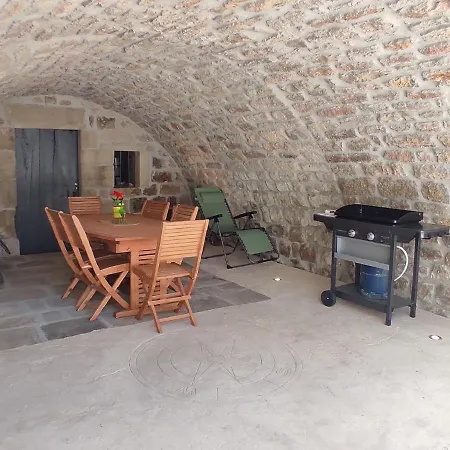 Holiday home Attractive Maison In With Garden *